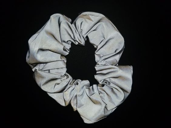 REFLECTIVE SCRUNCHIE